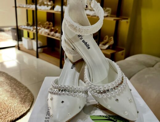 it’s white brides shoes